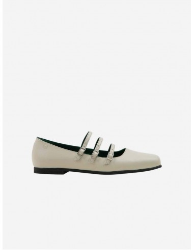 Maria II Vegan Apple Leather Ballet Flats | Cream brillant des détails fins