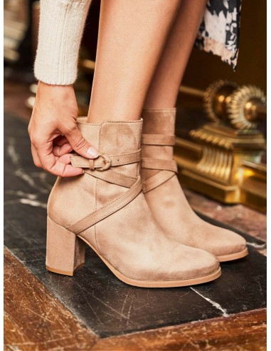 Intrigue Vegan Suede Heeled Ankle Boots | Sand En savoir plus