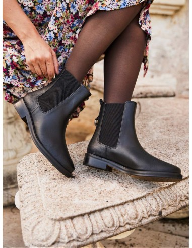 Secret Vegan Leather Chelsea Boots | Black Comparez et commandez 