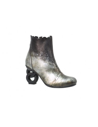 Papucei Ladies Silver Distressed Leather Ankle Boots pas cher 