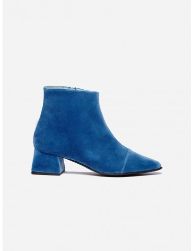 Dahlia Vegan Velvet Ankle Boots | Blue Dans la société mordern