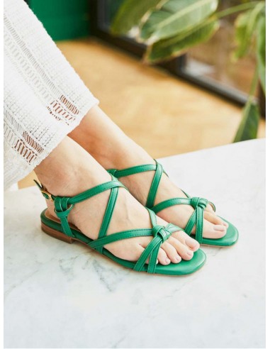 Borneo Cross Strap Vegan Leather Flat Sandals | Emerald le concept de la Pate a emporter 