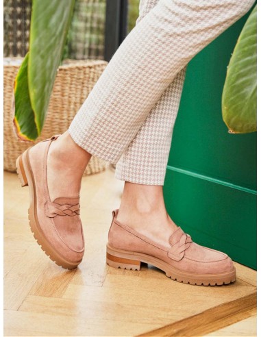 Spell Vegan Suede Loafers | Petal la colonne vertébrale