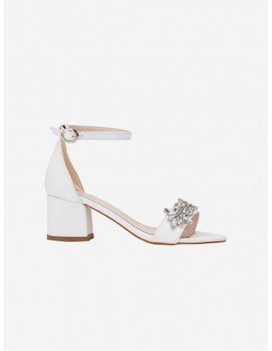 Helen Vegan Leather Rhinestone and Ribbon Wedding Heels | White Les magasins à Paris