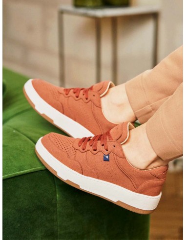 Vestige Recycled Unisex Vegan Sneakers | Hazelnut rembourrage situé sous