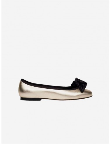 9:30am Hearing in Court Vegan Leather Bow Flats | Light Gold de technologie