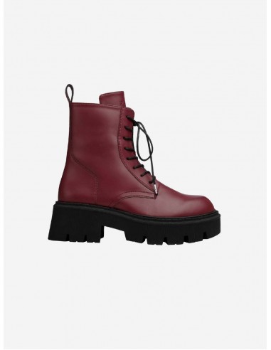 Jill Vegan Apple Leather Combat Boots | Burgundy en stock