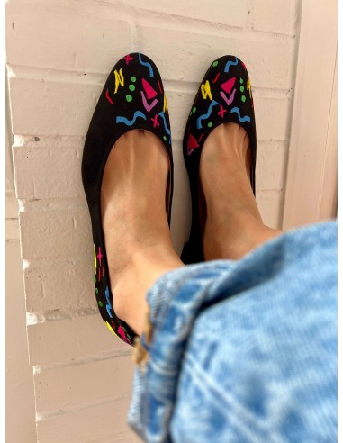 Confetti Vegan Embroidered Eco Suede Ballerinas | Black & Multi en ligne